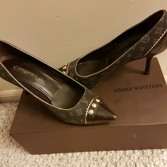 * Sold*Louis Vuitton heels (Authentic)