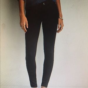 American Eagle Black Jegging!
