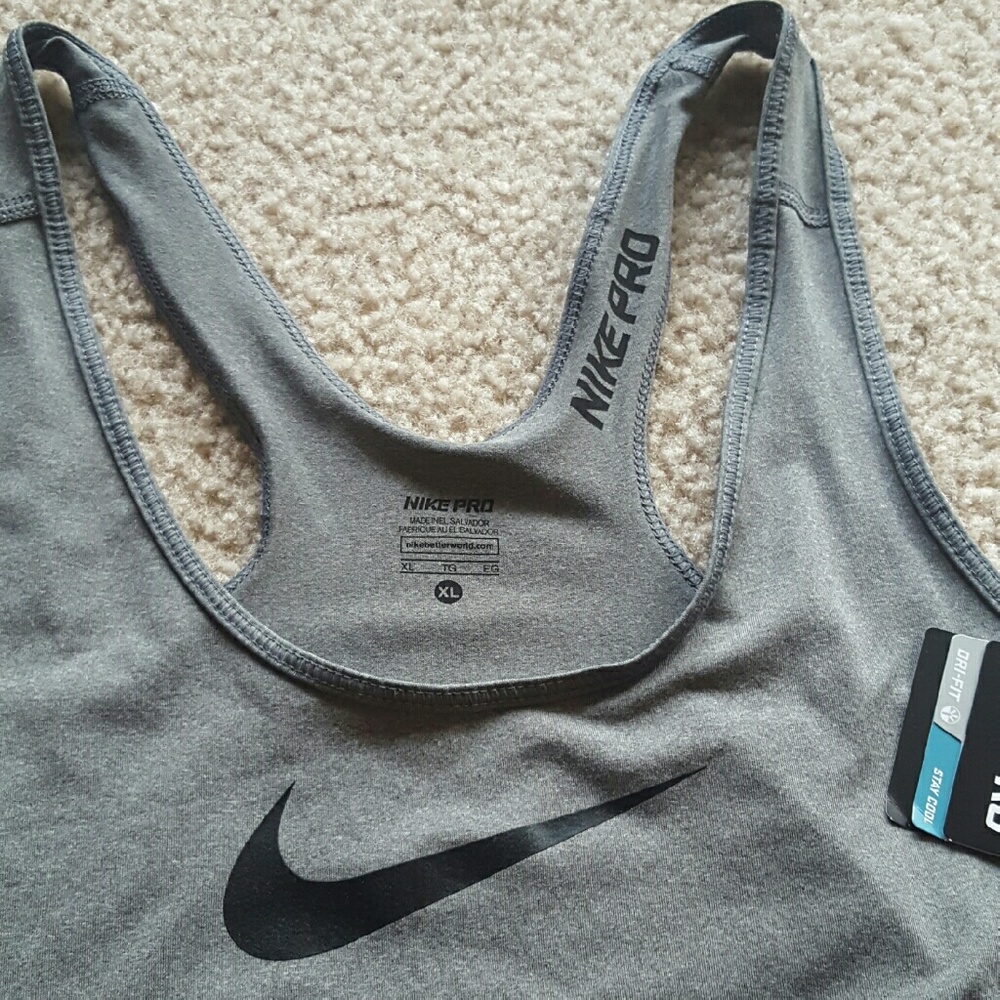 Nike Pro Tank - Size XL - Picture 3 of 3