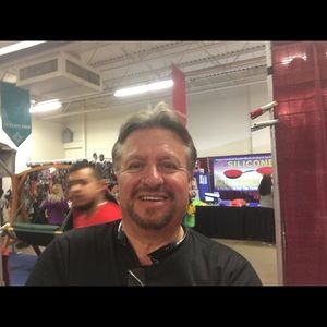 Meet your Posher, Ernest