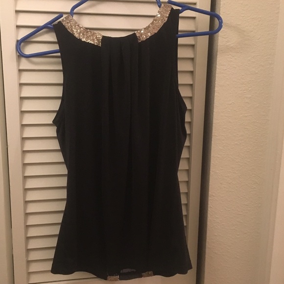 Final Sale 😘 Worthington black and gold tank