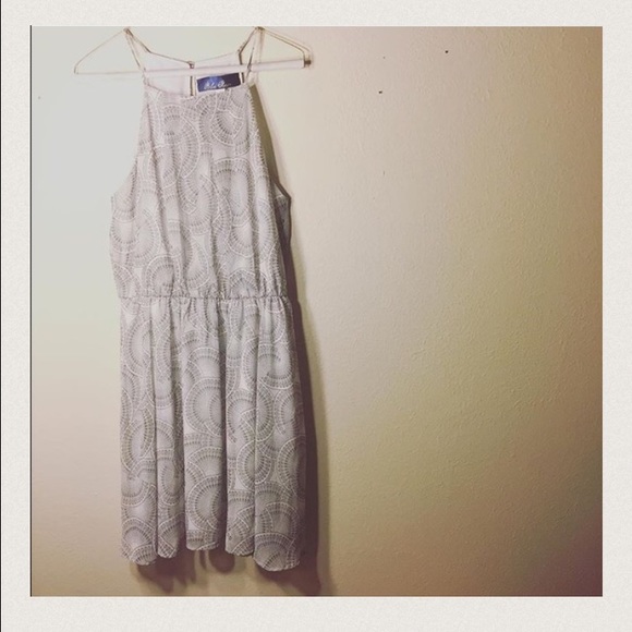 Knee Length White & Black Flowy Dress, Large