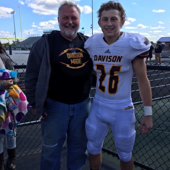 Meet your Posher, Hunter - Picture 1 of 1