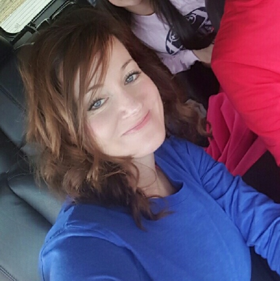 Meet your Posher, April