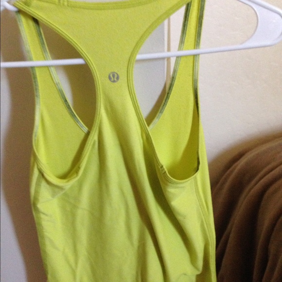Lululemon - Picture 2 of 4