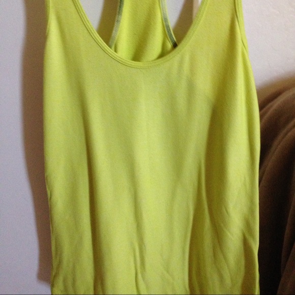Lululemon - Picture 4 of 4