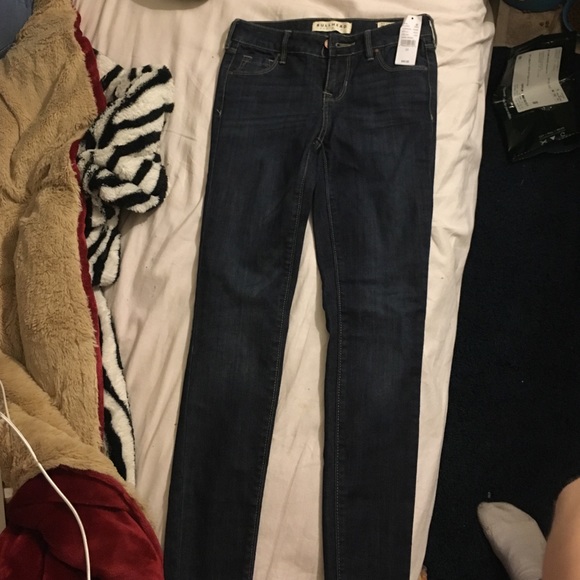 Bullhead Skinniest Jeans