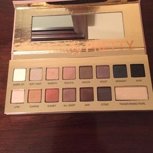 IT Cosmetics Naturally Pretty Vol. 1 Palette