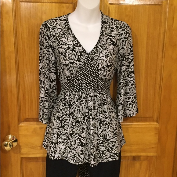 Saint Tropez peplum top