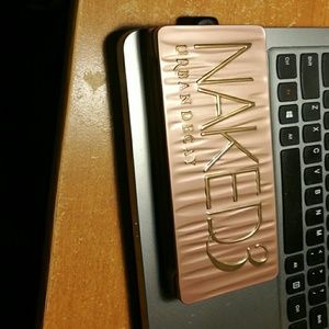 Urban decay naked 3