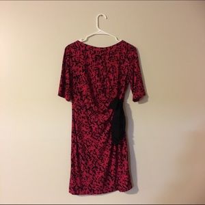 Just Taylor midi dress