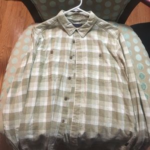 Brand new Patagonia button up without tags