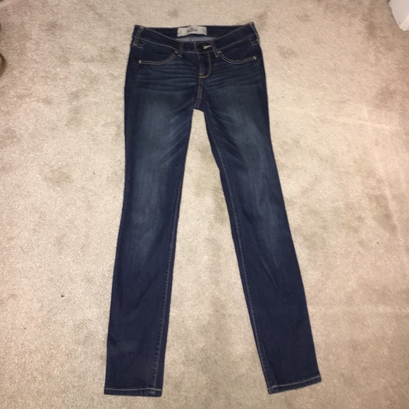 Hollister dark wash, skinny jeans 0S