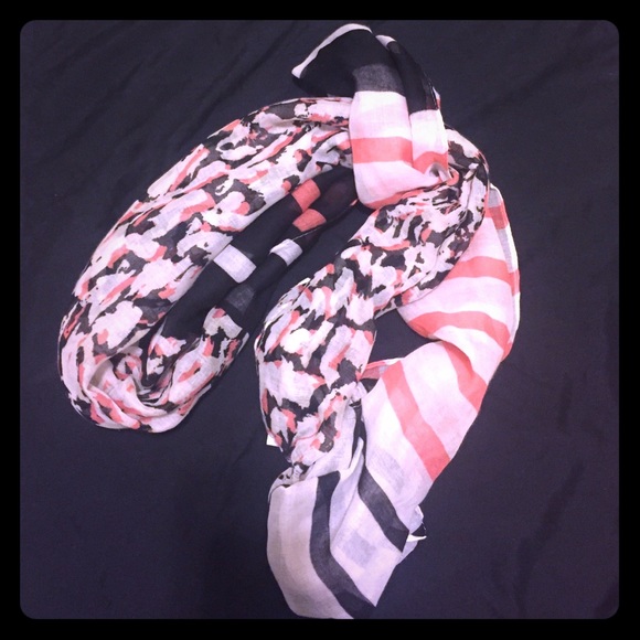 Scarf!