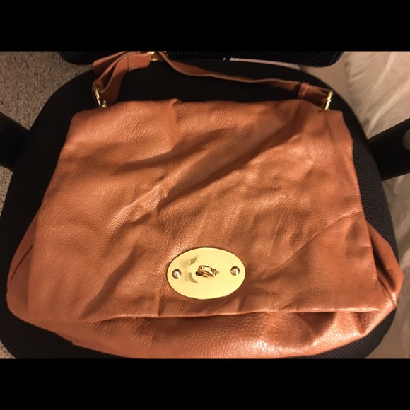 Tan shoulder bag