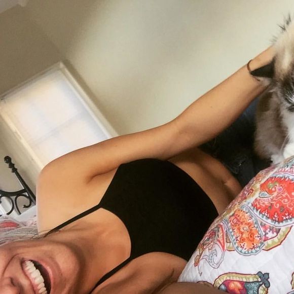 Meet your Posher, Kay - Picture 2 of 3