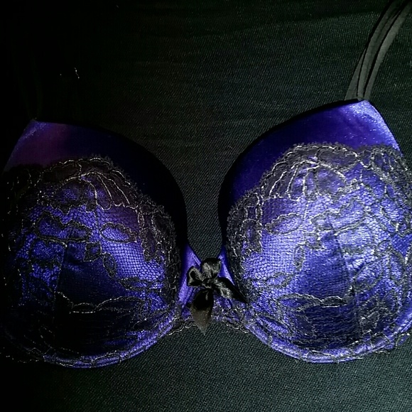 VERY SEXY VS Lace Bra Amythest Purple 32DDD 32F