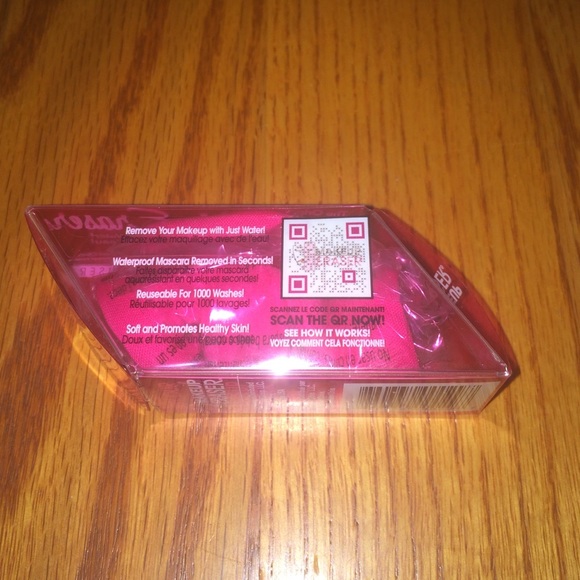 The Original Mini Makeup Eraser - Picture 14 of 14