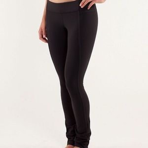 Size 4 lulu lemon Skinny groove pant