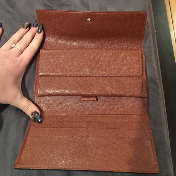 SOLD! - Picture 2 of 4