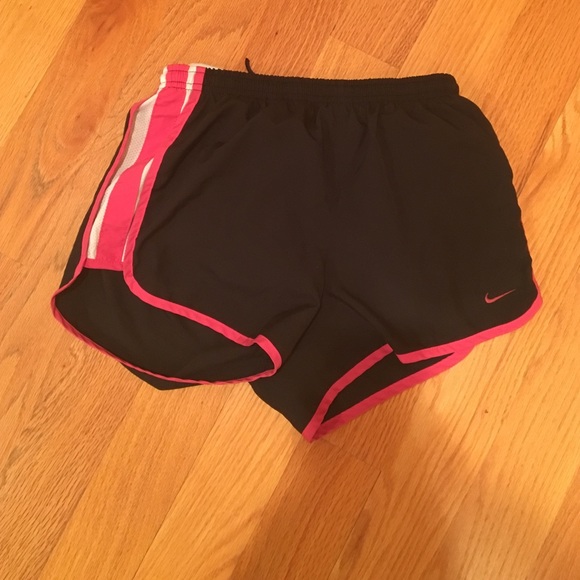 Nike shorts - Picture 1 of 1