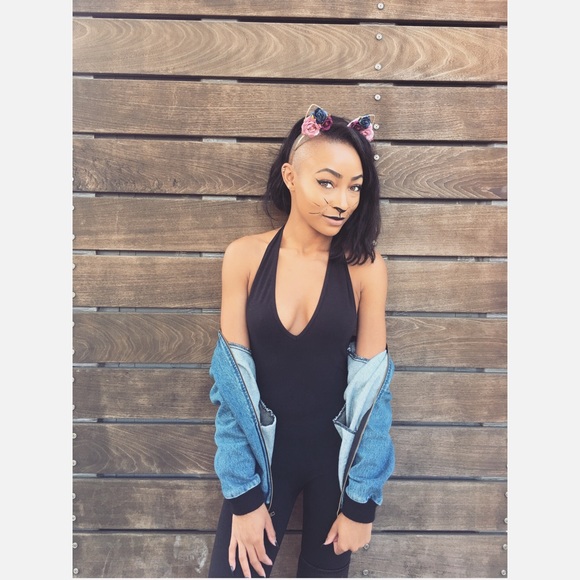 Meet your Posher, Alexis - Picture 1 of 1
