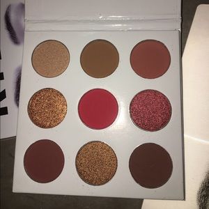 Kylie cosmetics Kyshadow Burgundy palette