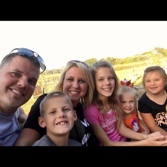 I'm a wife and a mom to 4-we are blessed and busy! - Picture 5 of 5