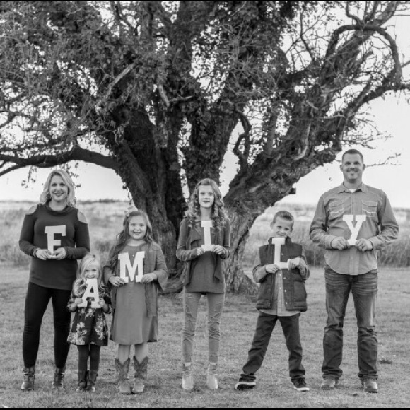 I'm a wife and a mom to 4-we are blessed and busy! - Picture 2 of 5