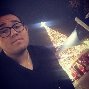 Meet your Posher, Nicky