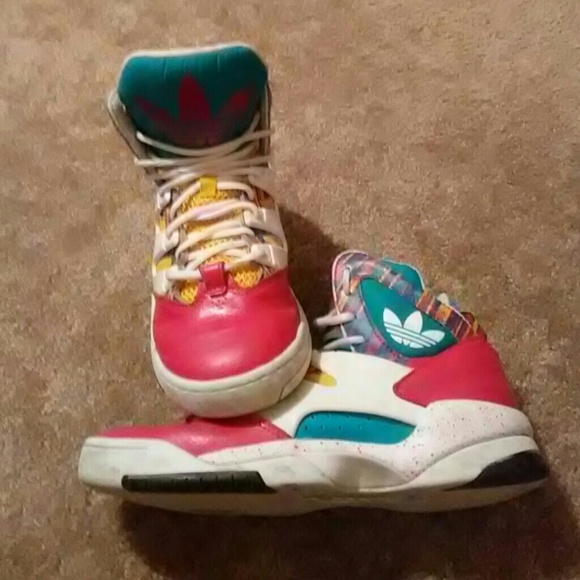 ADIDAS  RETRO TORSIONS