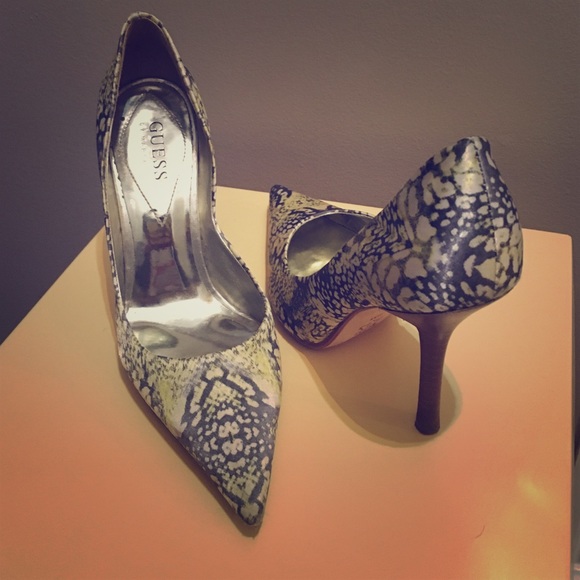 Patterned Pumps - image 1