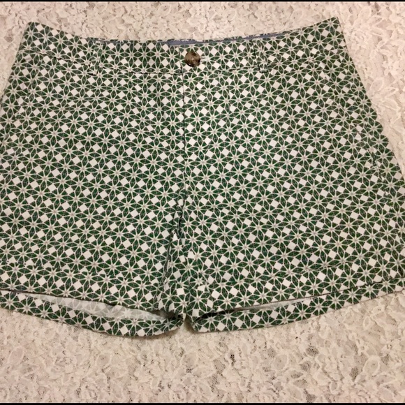 Banana Republic Pants - 🍌Banana Republic Geometric Shorts Size 6🍌