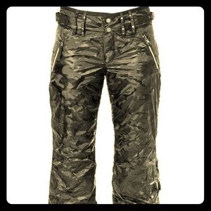 SKEA Ski/Snow Pants Black Camo BRAND NEW  Size 4