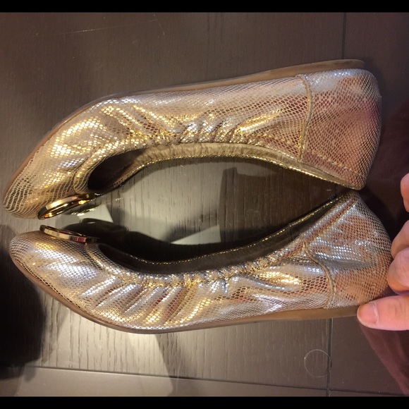 Mk gold flats size 7 - Picture 4 of 4