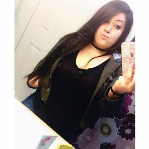 Meet your Posher, Lora