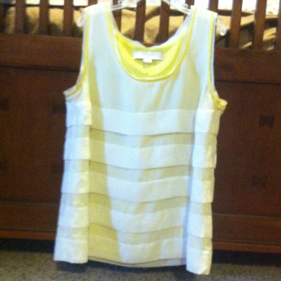 White and yellow layer blouse