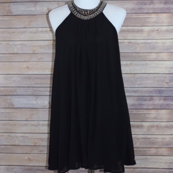 Perfect Beaded Neckline Dress!  Party ready! - Picture 3 of 9