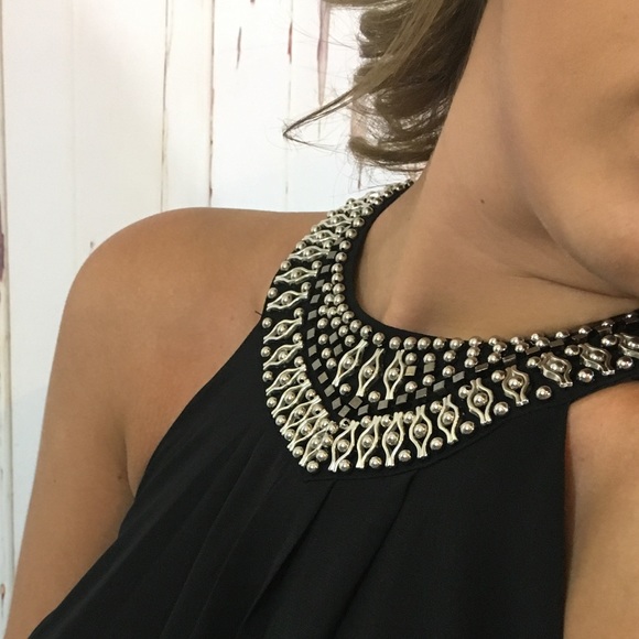 Perfect Beaded Neckline Dress!  Party ready! - Picture 4 of 9