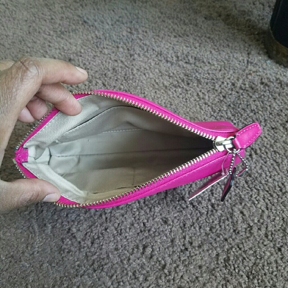 COACH LEGACY LEATHER LARGE COSMETIC BAG - Picture 3 of 3