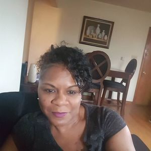 Meet your Posher, Cassandra