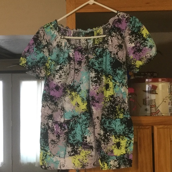 Peaches Scrub Top size medium