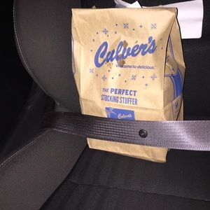 Meet your Posher, Cole