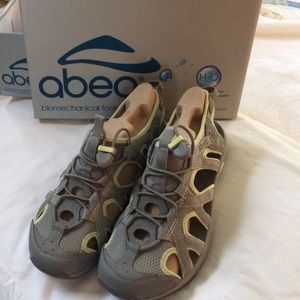 Abeo -grey lime neutral in and out of water shoes