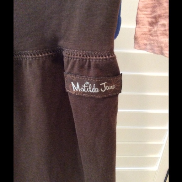 Long knit pants. - Picture 3 of 4