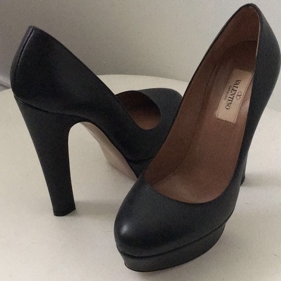 Valentino pumps 👠