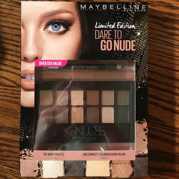 Maybelline Make up kit - Picture 1 of 2