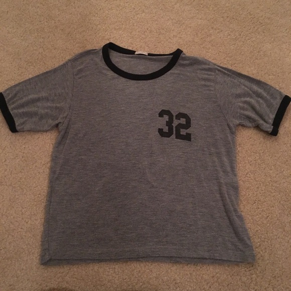 Brandy Melville Nadine top 32