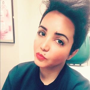 Meet your Posher, Renatta