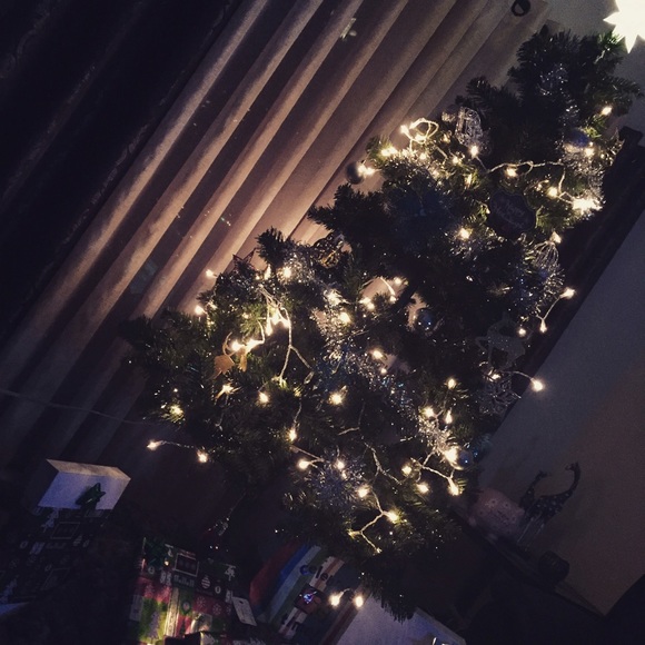 Meet your Posher, Mina - Picture 2 of 2